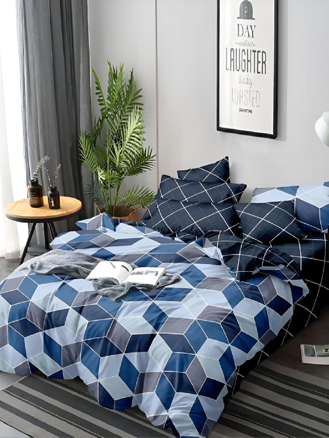 

Laying Style Blue & Grey Geometric 350 TC Queen Bedsheet with 2 Pillow Covers
