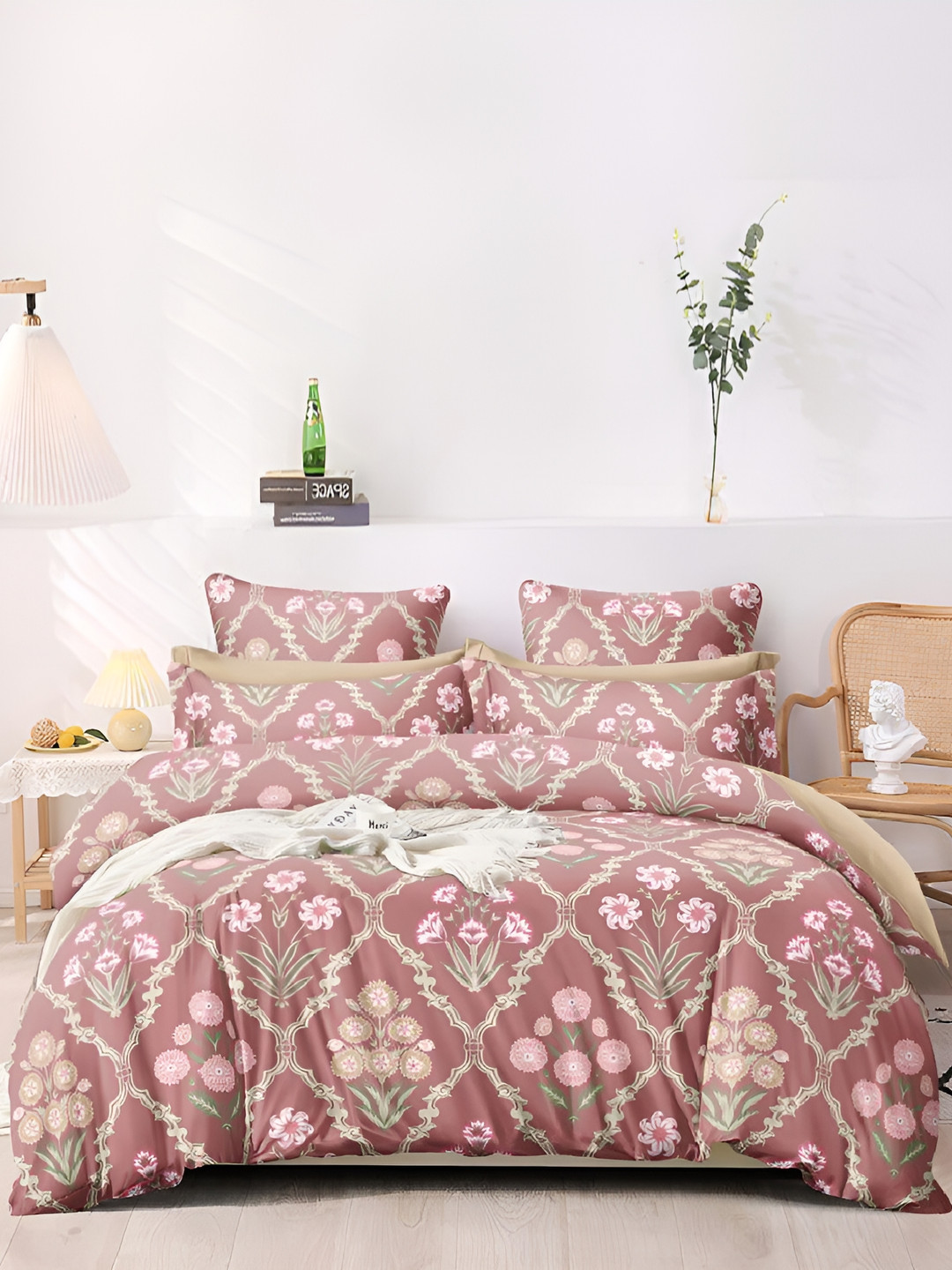 

Laying Style Pink & Green Ethnic Motifs 160 TC Queen Bedsheet with 2 Pillow Covers