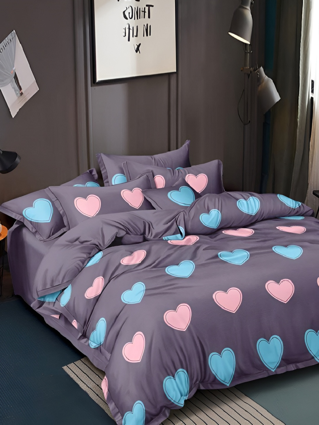 

Laying Style Grey & Pink Conversational 160 TC Queen Bedsheet with 2 Pillow Covers