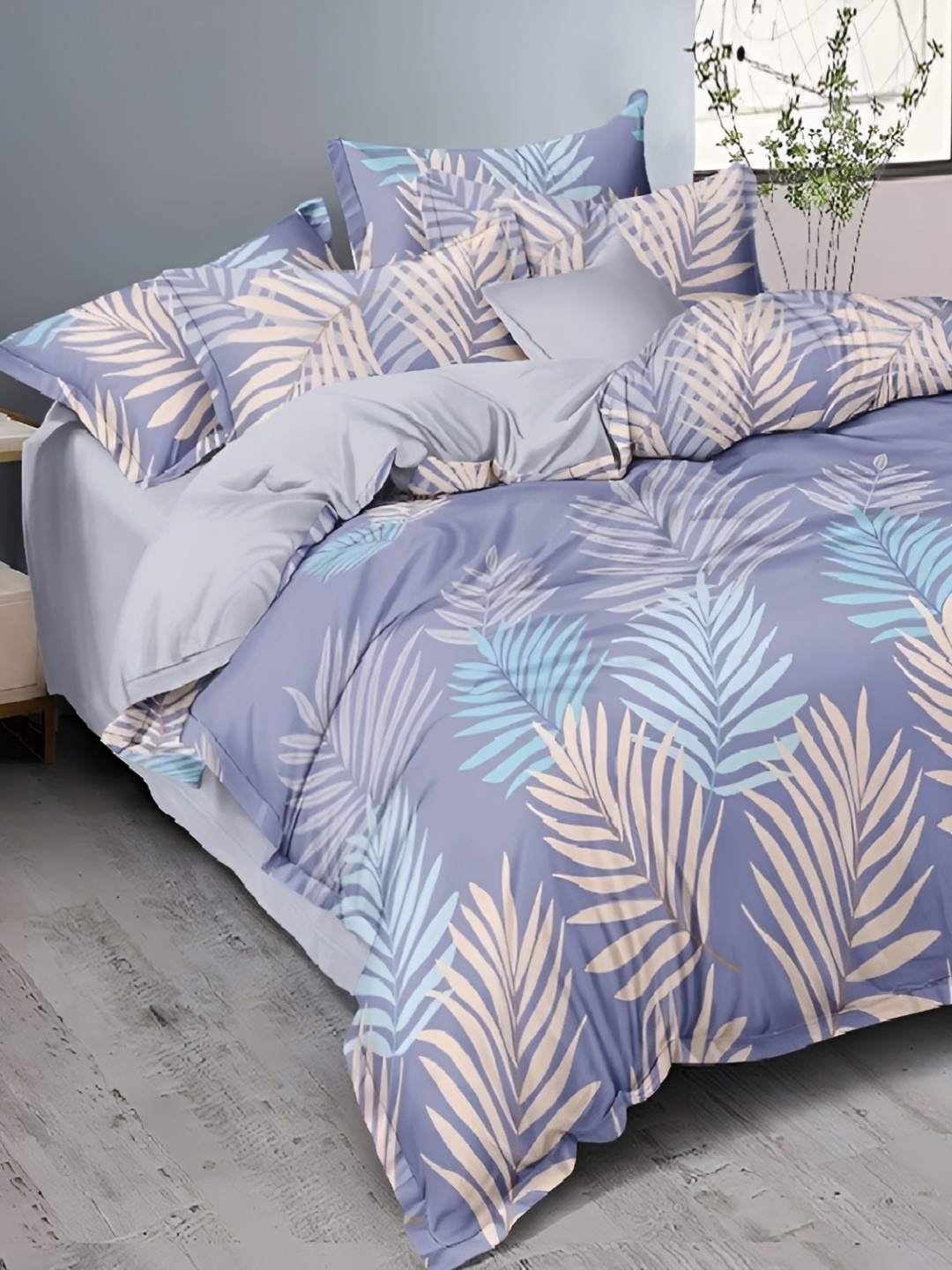 

Laying Style White & Blue Floral 220 TC Queen Bedsheet with 2 Pillow Covers
