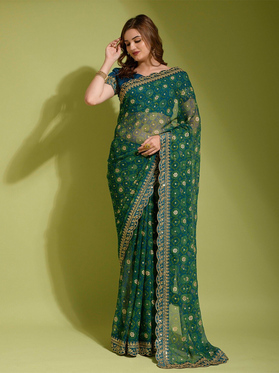 

Ekasya Ethnic Motifs Printed Embroidered Saree, Green