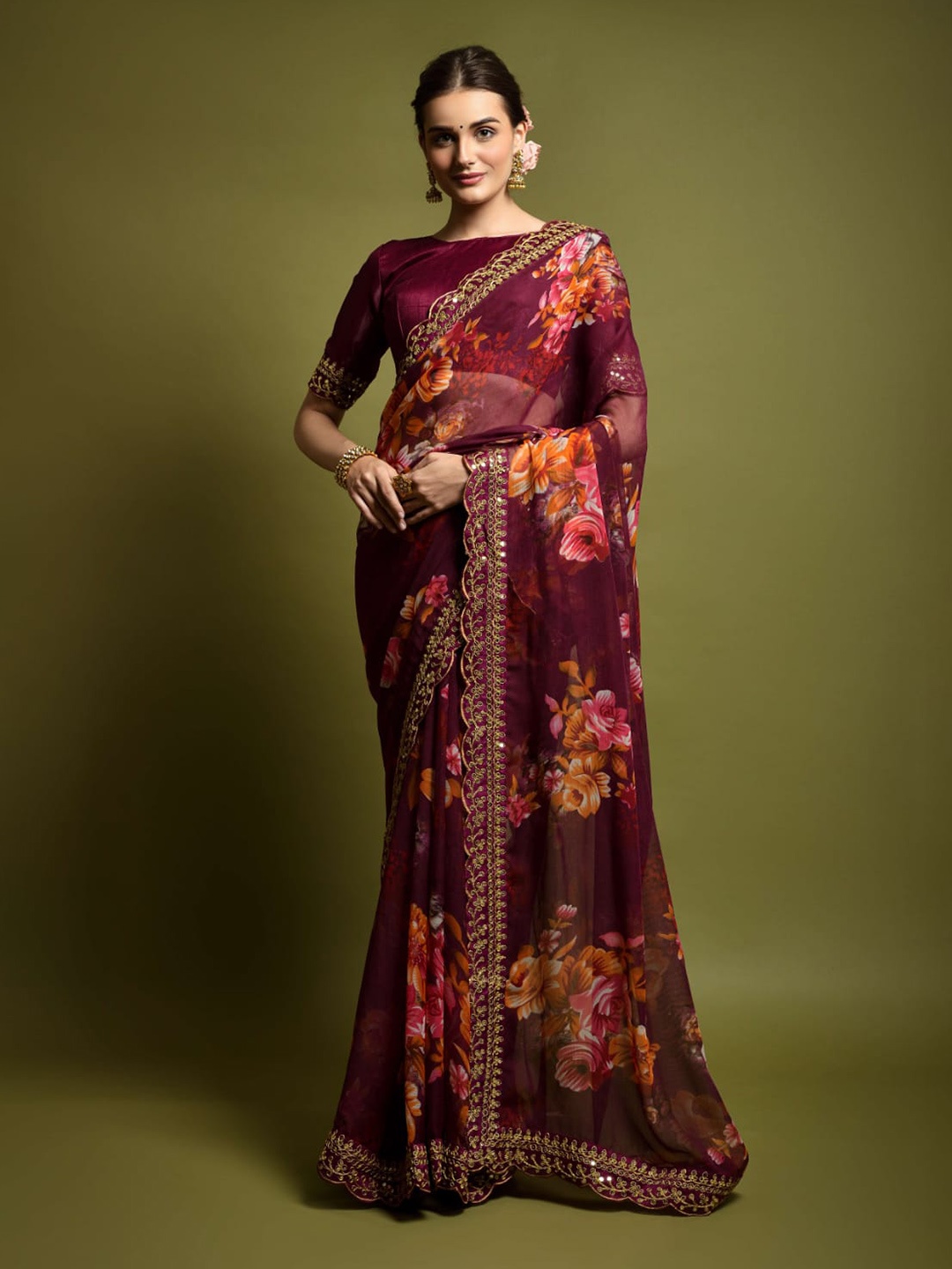 

Ekasya Floral Printed Embroidered Zari Saree, Purple