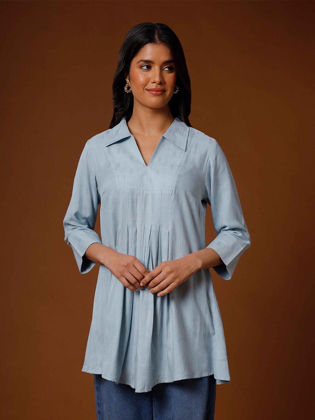 

soan Shirt Collar Dobby Pleated Kurti, Blue