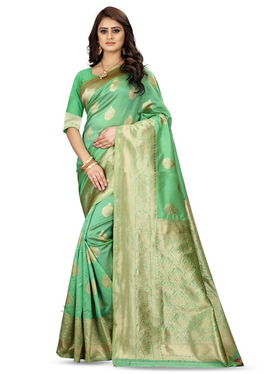 

VenderVilla Ethnic Motif Woven Design Zari Saree, Lime green