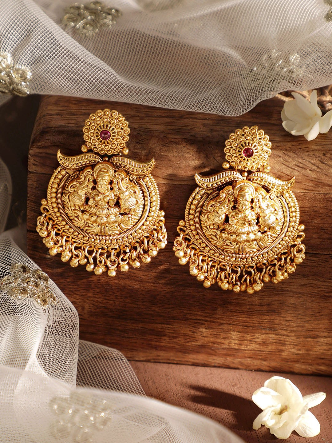 

Rubans Gold-Plated Chandbalis Earrings