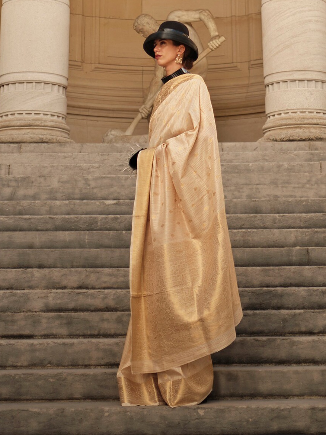 

elora Ethnic Motifs Woven Design Zari Saree, Cream