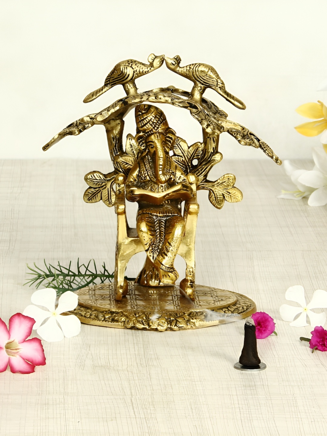 

HANDICRAFTS PARADISE Gold Toned Lord Ganesh Metal Religious Idol Showpiece