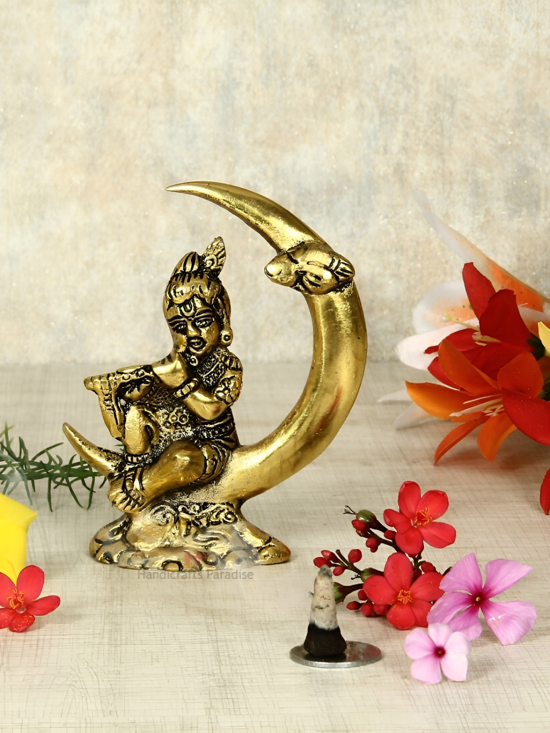 

HANDICRAFTS PARADISE Gold Toned Bal Krishna Metal Religious Idol Showpiece