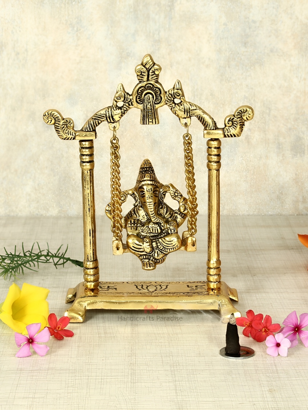 

HANDICRAFTS PARADISE Gold-Toned Metal Ganesha Statue Showpiece