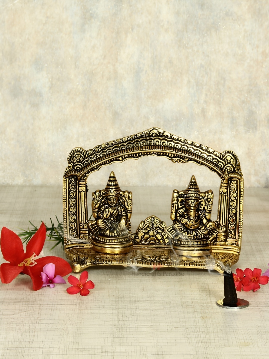 

HANDICRAFTS PARADISE Gold Toned Religious Lakshmi Ganesha Showpiece