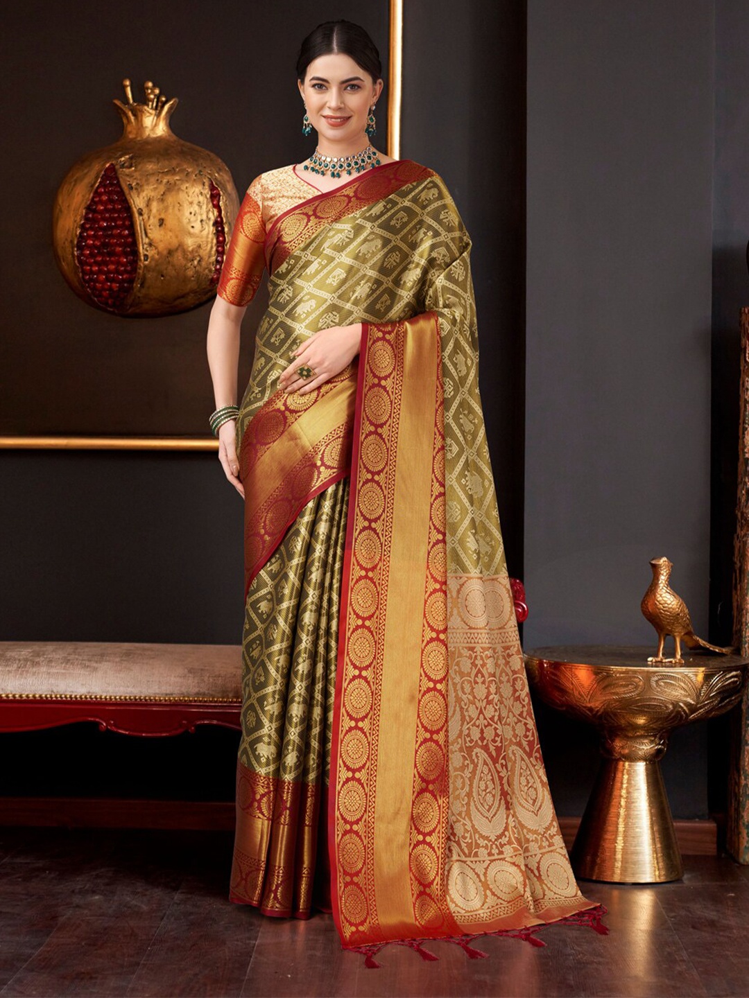 

Mitera Green Geometric Woven Design Zari Pure Silk Kanjeevaram Saree, Gold