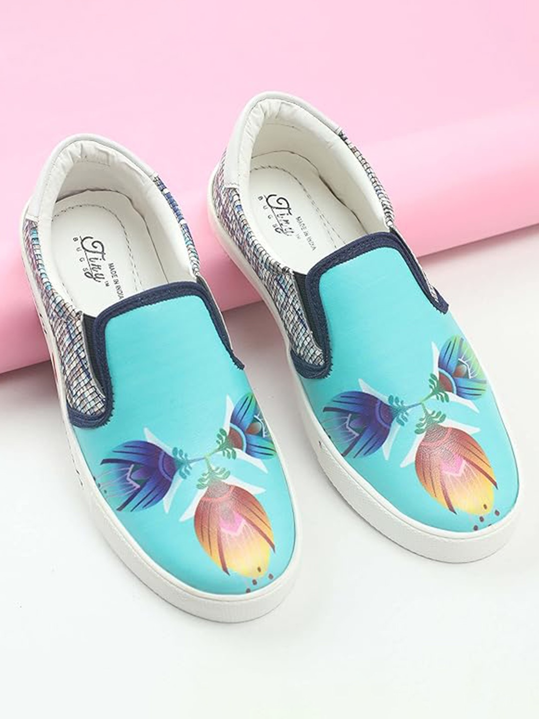 

Tiny Bugs Girls Printed Contrast Sole Slip-On Sneakers, Blue