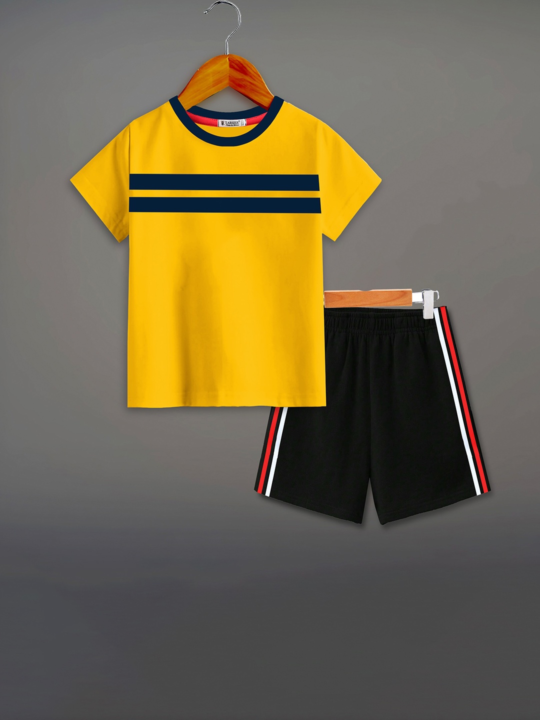 

BAESD Boys Round Neck Short Sleeves Pure Cotton T-shirt with Shorts, Yellow