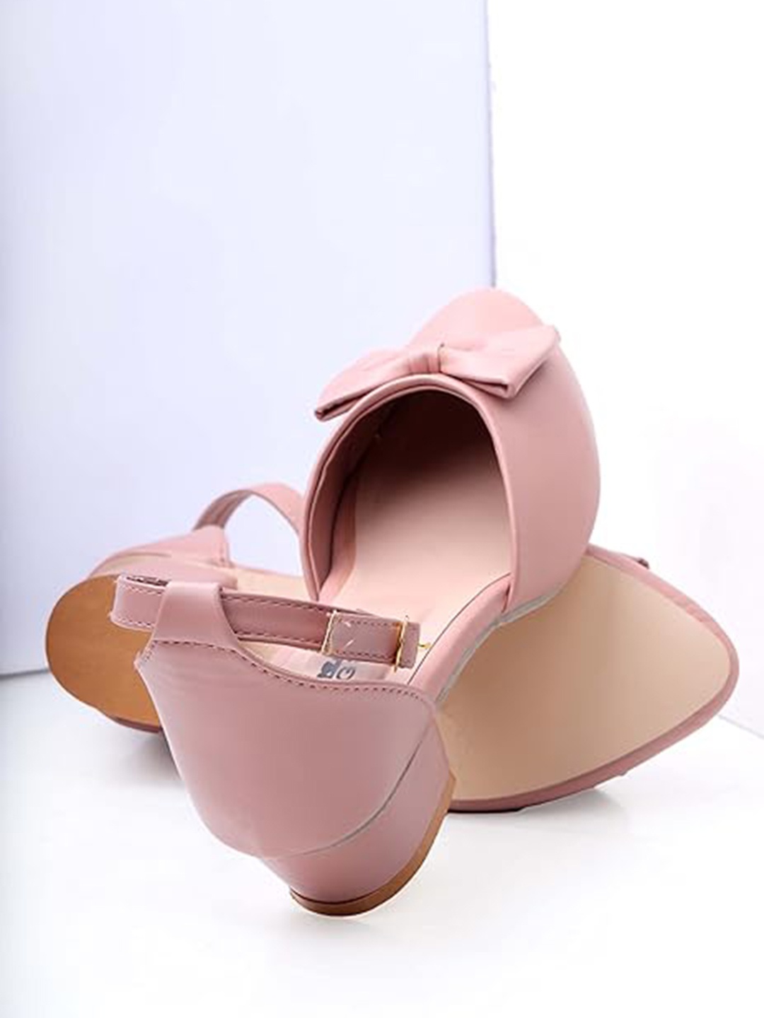 

Tiny Bugs Girls Bow Detail Pointed Toe Block Heel Pumps, Peach