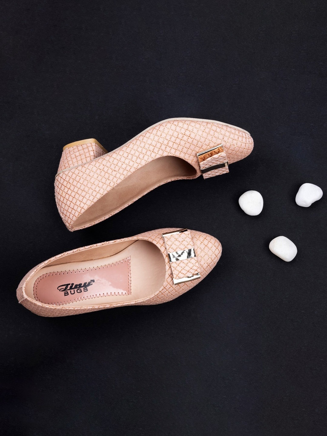 

Tiny Bugs Girls Printed Bow Detail Pointed Toe Block Heel Pumps, Rose gold