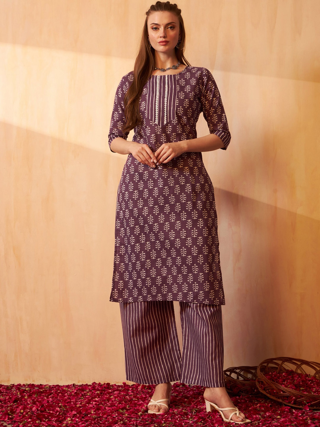 

KALINI Ethnic Motifs Printed Regular Pure Cotton Kurta with Palazzos, Purple