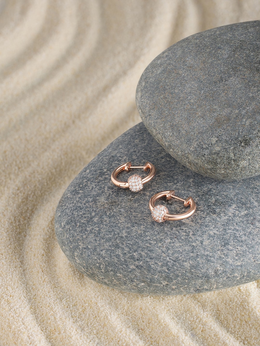 

AMI Rose Gold-Plated Contemporary Drop Earrings