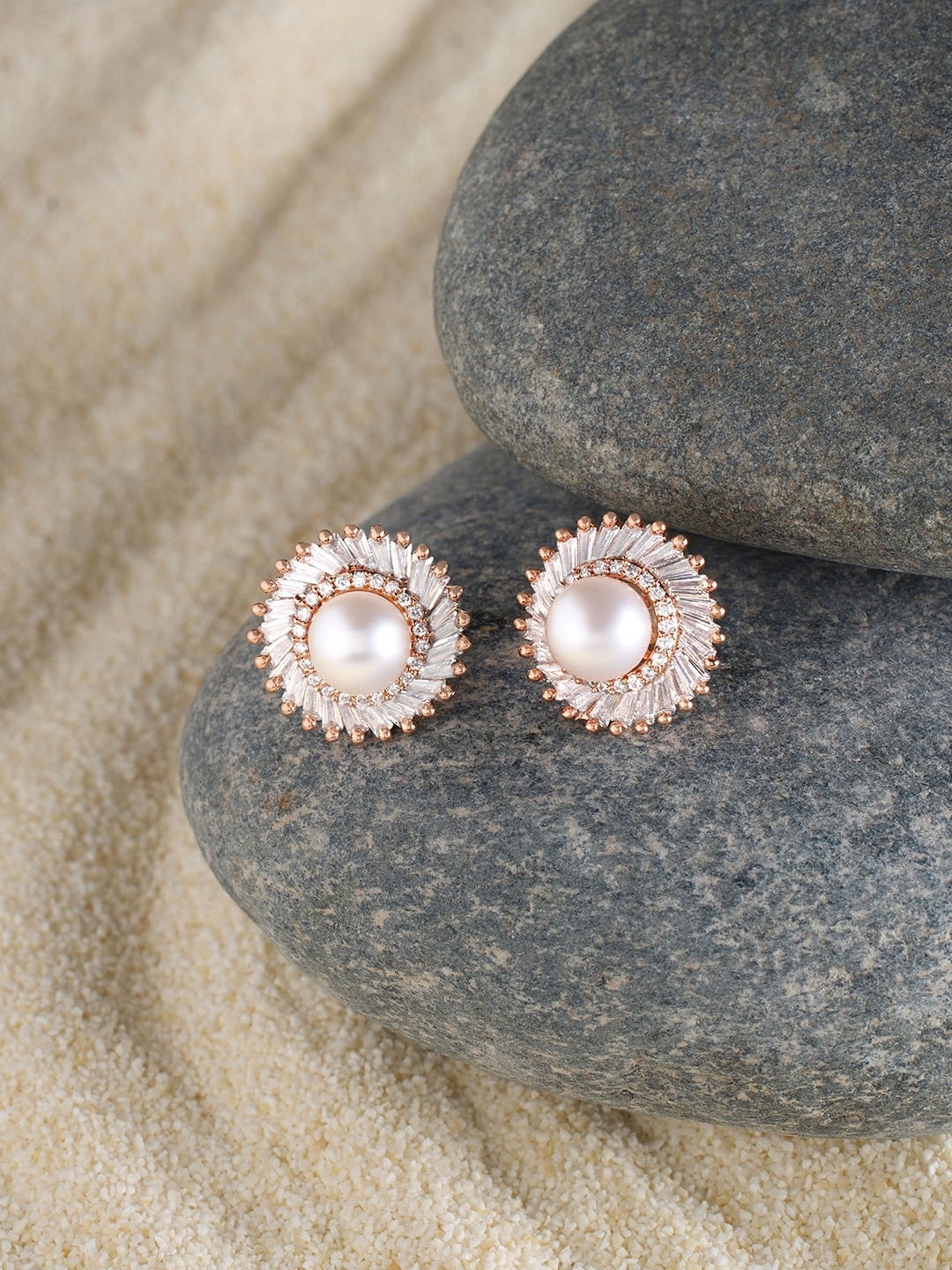 

AMI Rose Gold-Plated Contemporary Studs Earrings