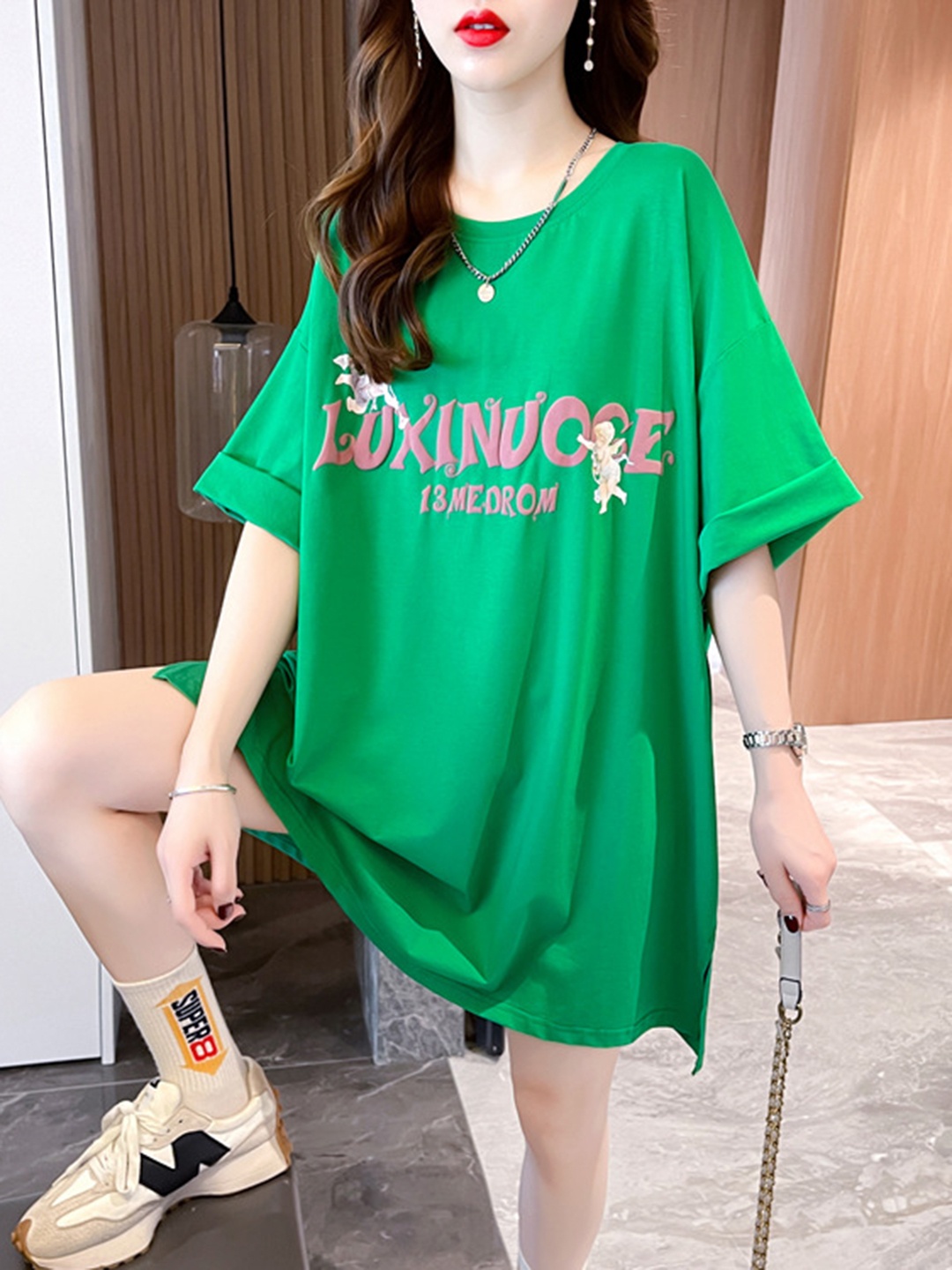 

StyleCast Green Printed Round Neck Kimono Sleeves Longline Oversized Top