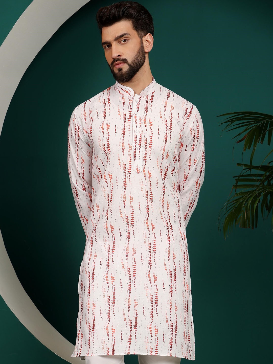 

Armaan Ethnic Mandarin Collar Dyed Block Print Pure Cotton Kurta, Maroon