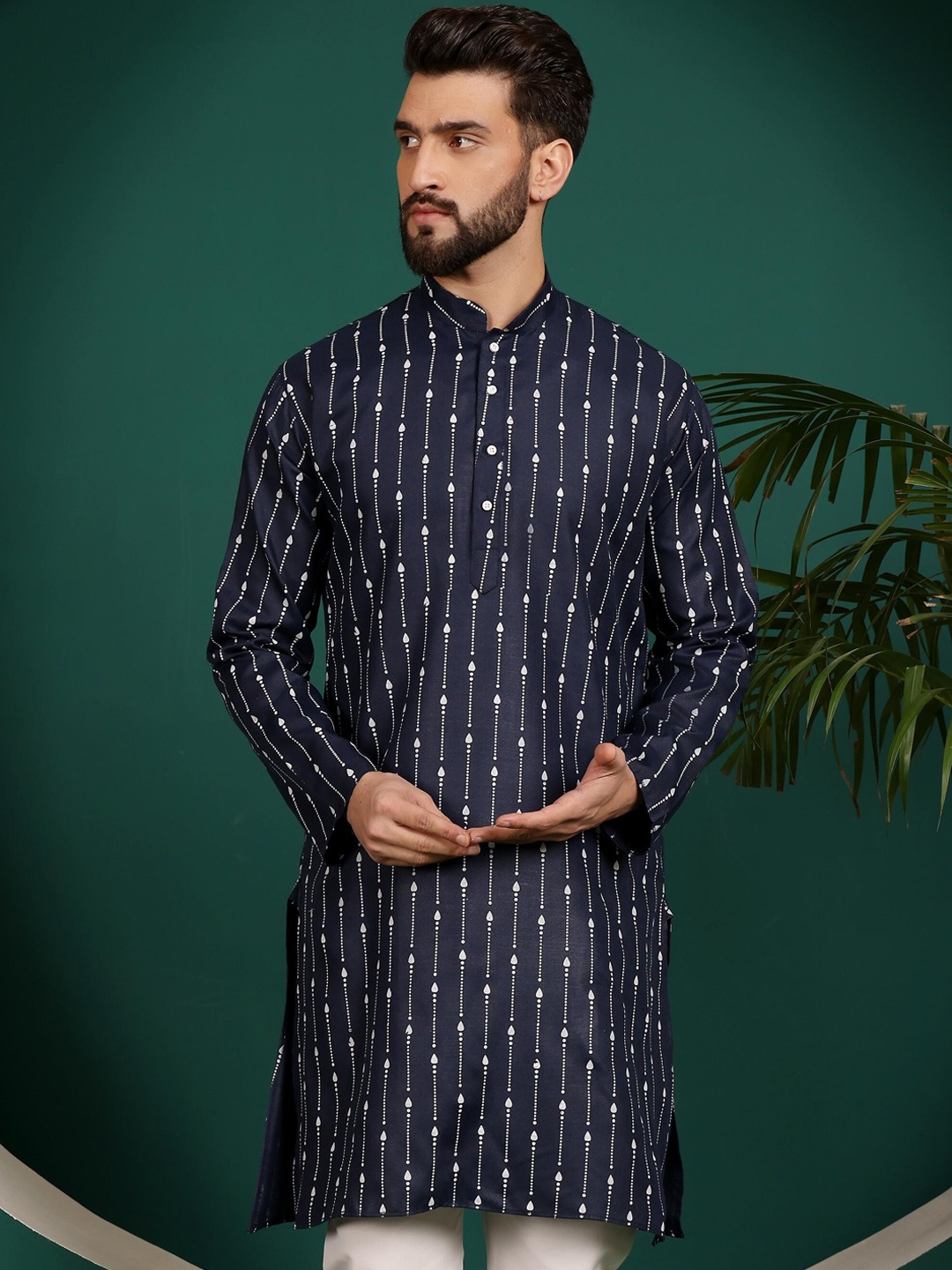 

Armaan Ethnic Mandarin Collar Block Print Cotton Kurta, Navy blue