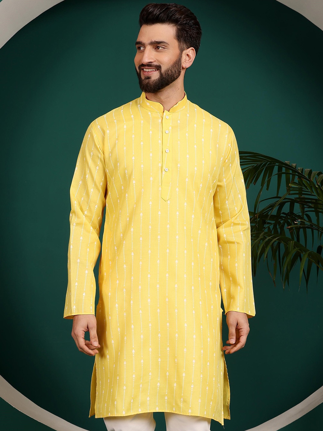 

Armaan Ethnic Mandarin Collar Thread Work Block Print Cotton Kurta, Yellow