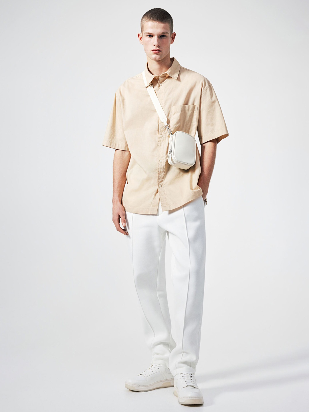 

H&M Relaxed Fit Short-Sleeved Shirt, Beige