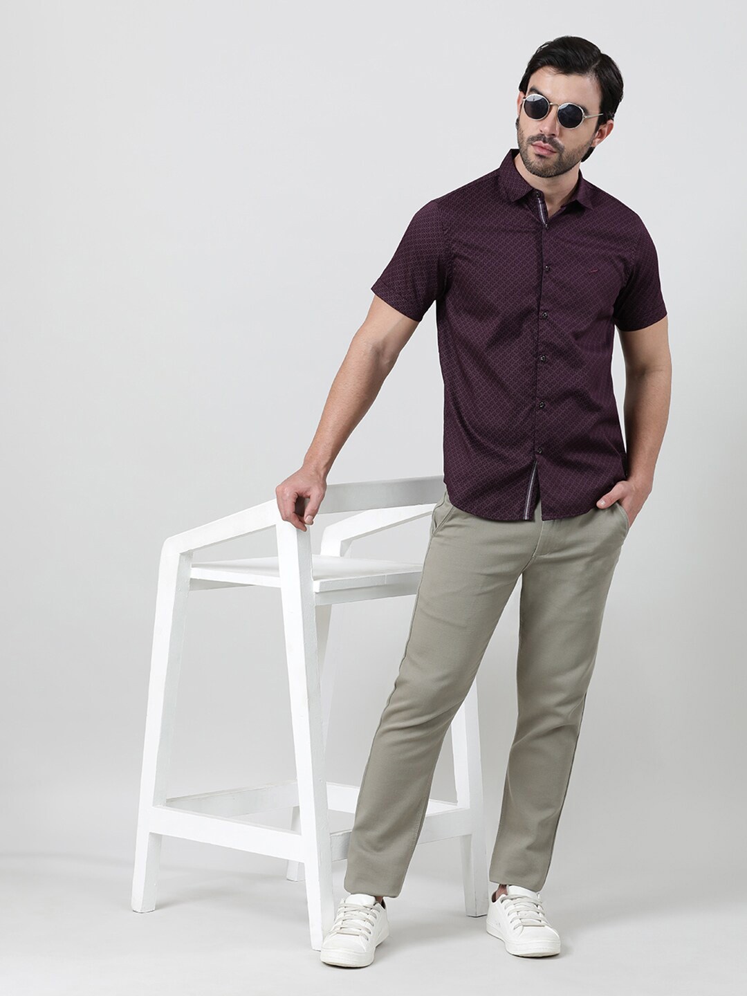 

Crocodile Sport Abstract Printed Opaque Cotton Casual Shirt, Maroon