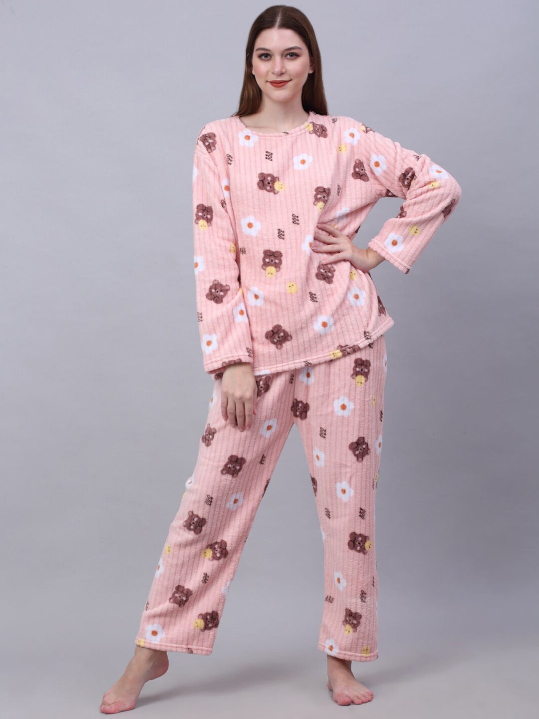

KLOTTHE Women Printed Woollen Night Suit, Pink