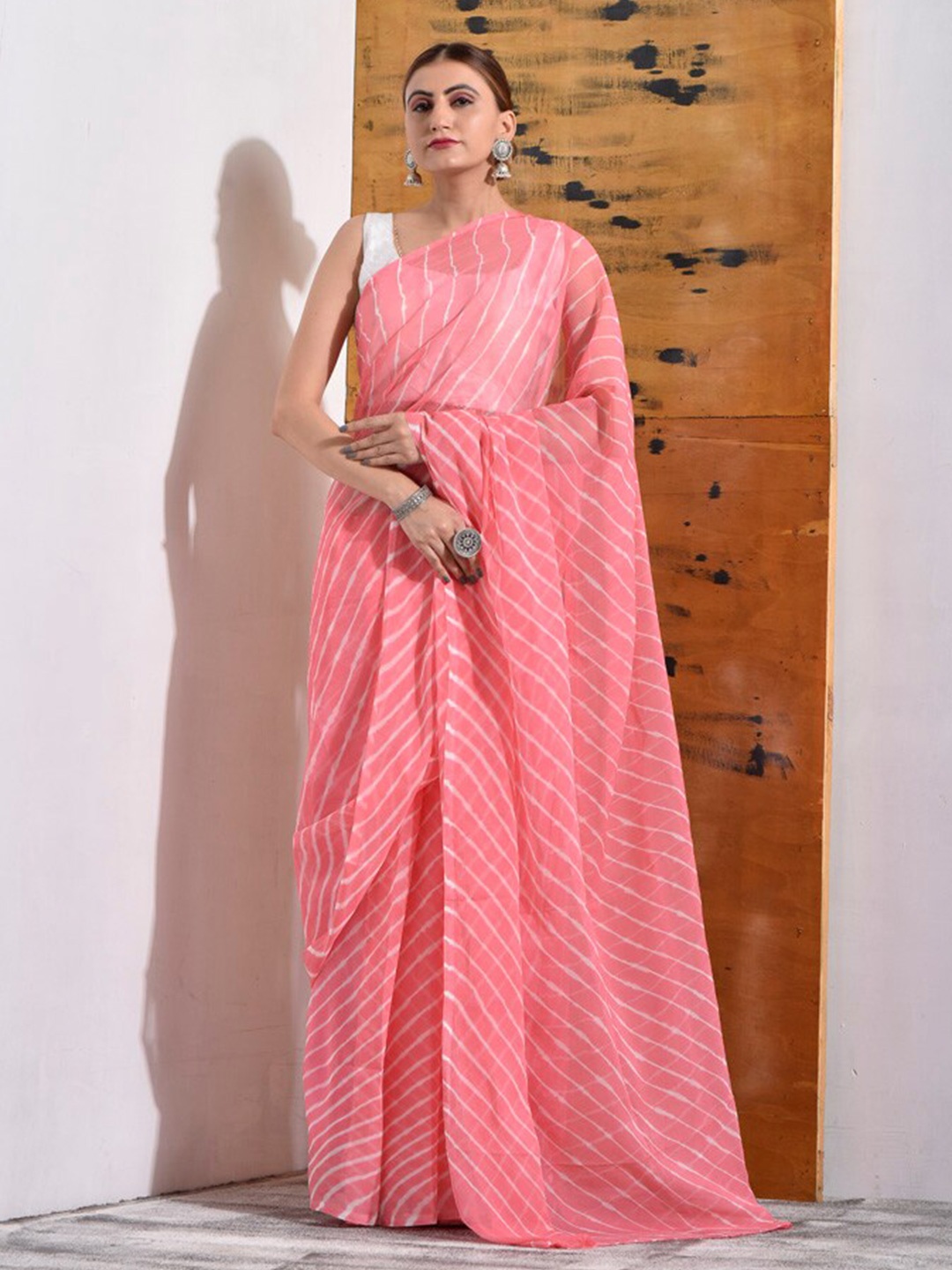 

sutra attire Striped Pure Chiffon Leheriya Saree, Peach