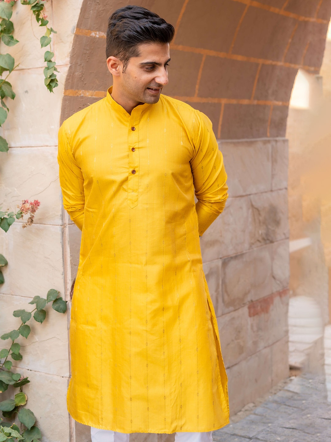 

Shasak Striped Straight Cotton Kurta, Yellow