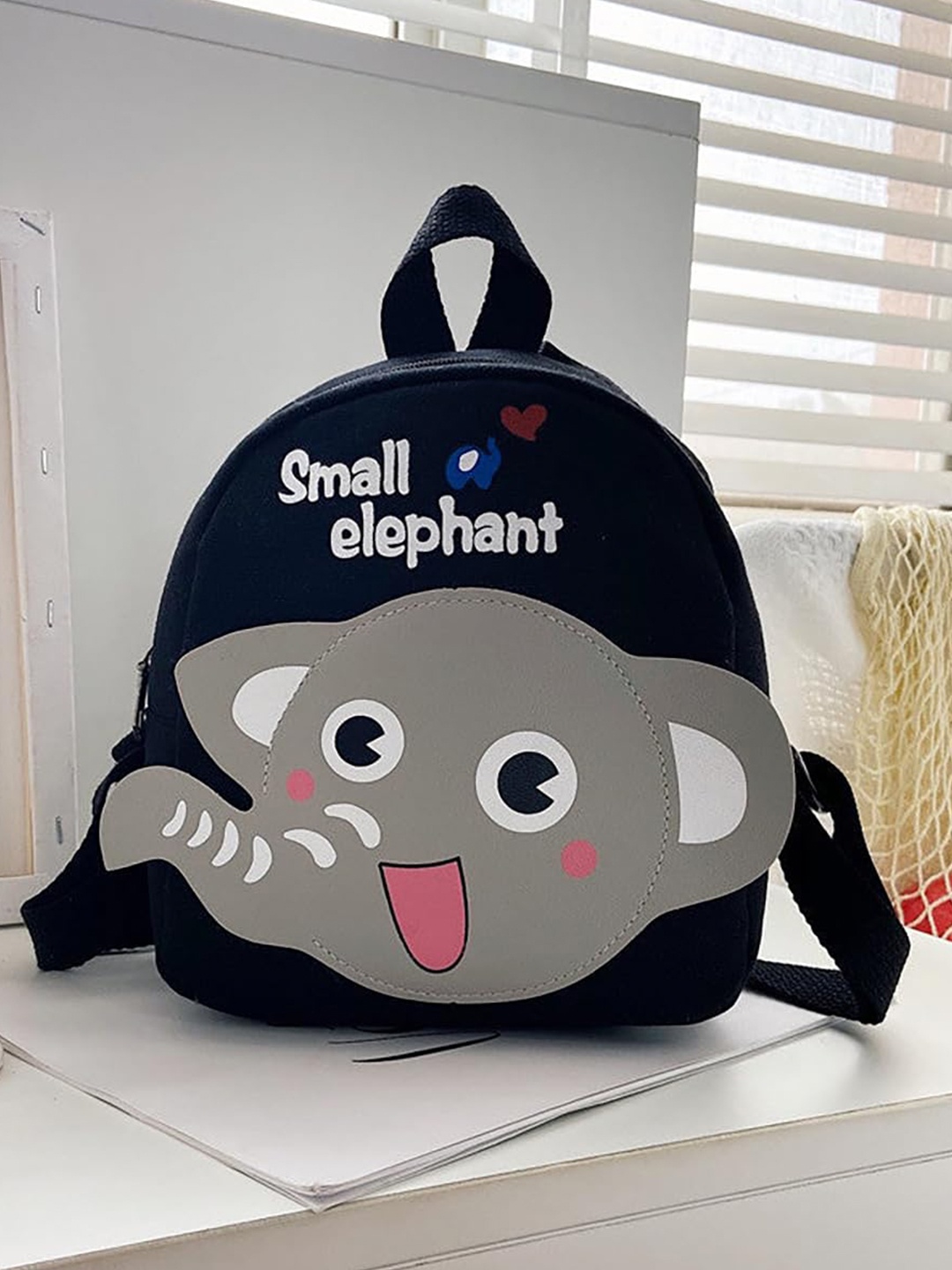 

SYGA Kids Graphic Printed Cotton Backpack, Black