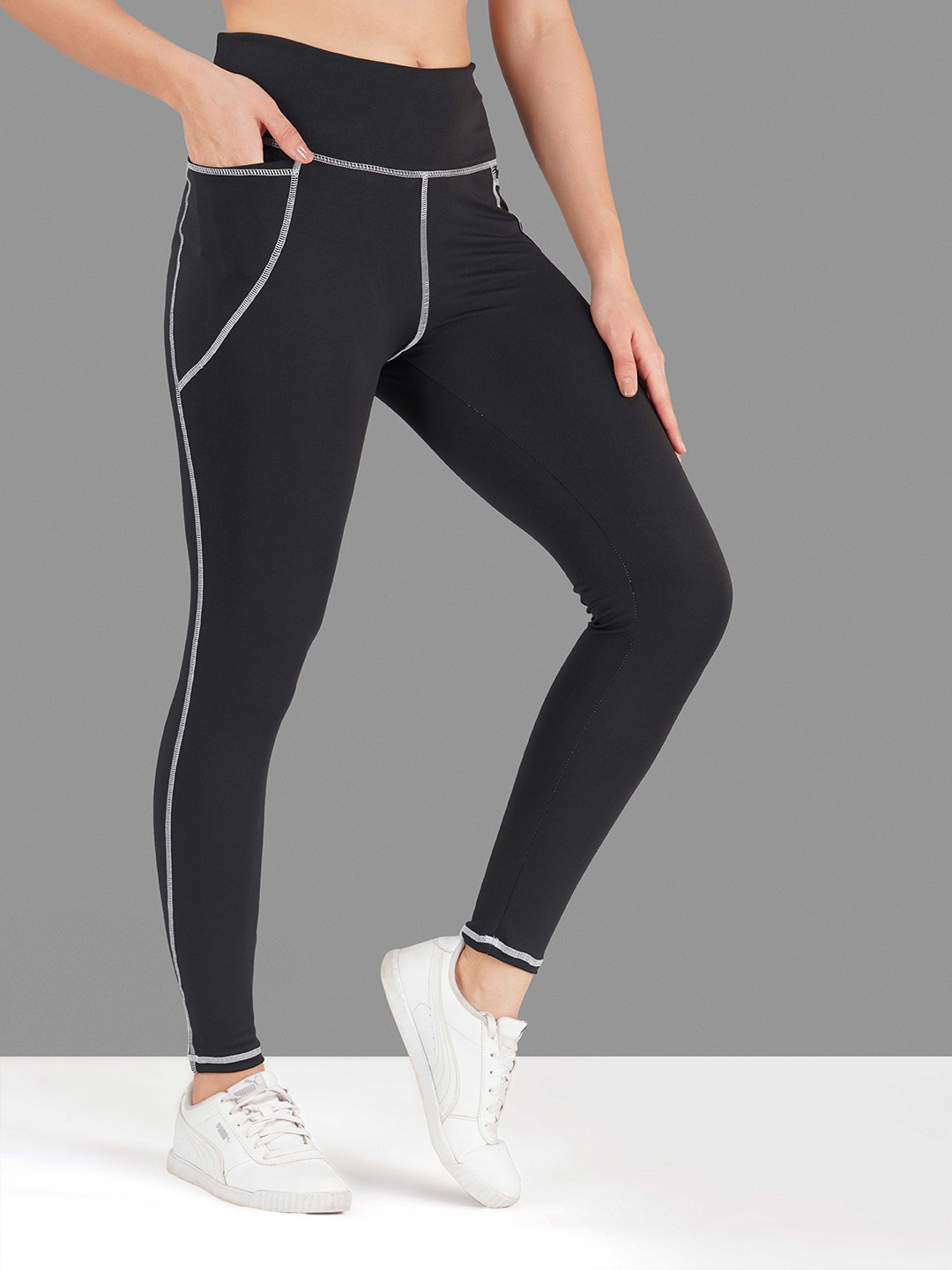 

KRONMENINEN Women Relaxed Fit Rapid-Dry Ankle-Length Gym Tights, Black