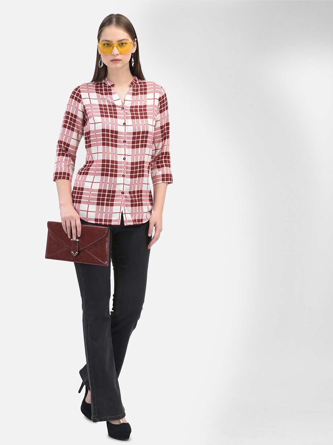 

Crimsoune Club Classic Slim Fit Tartan Checks Pure Cotton Casual Shirt, Maroon