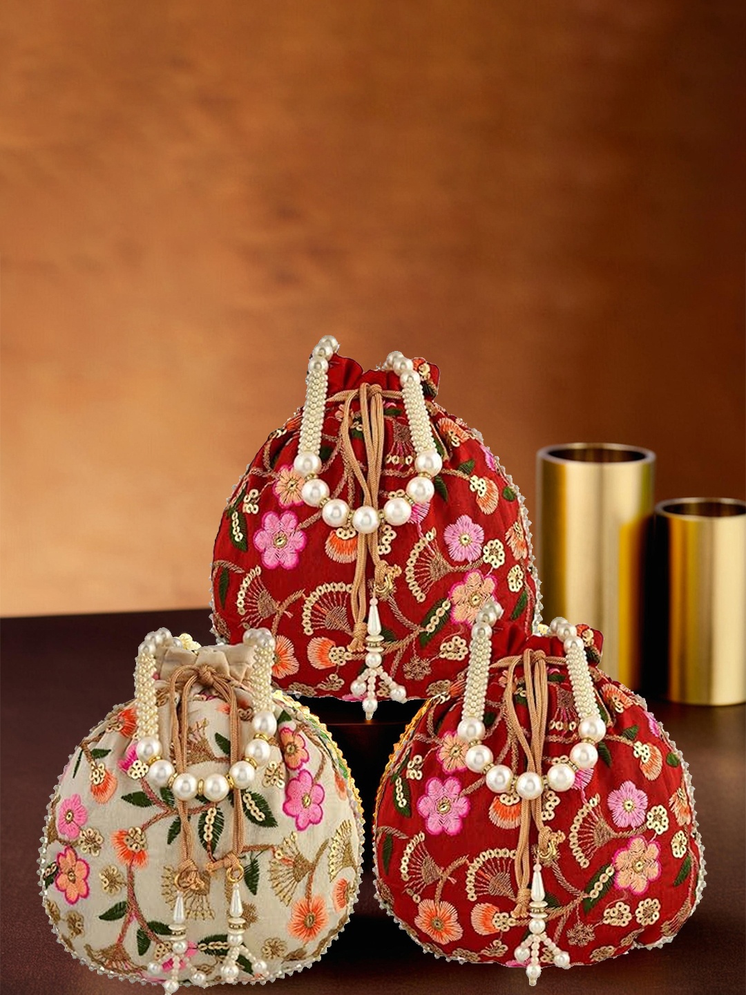 

Kuber Industries Set Of 3 Embellished Embroidery Potli, Red