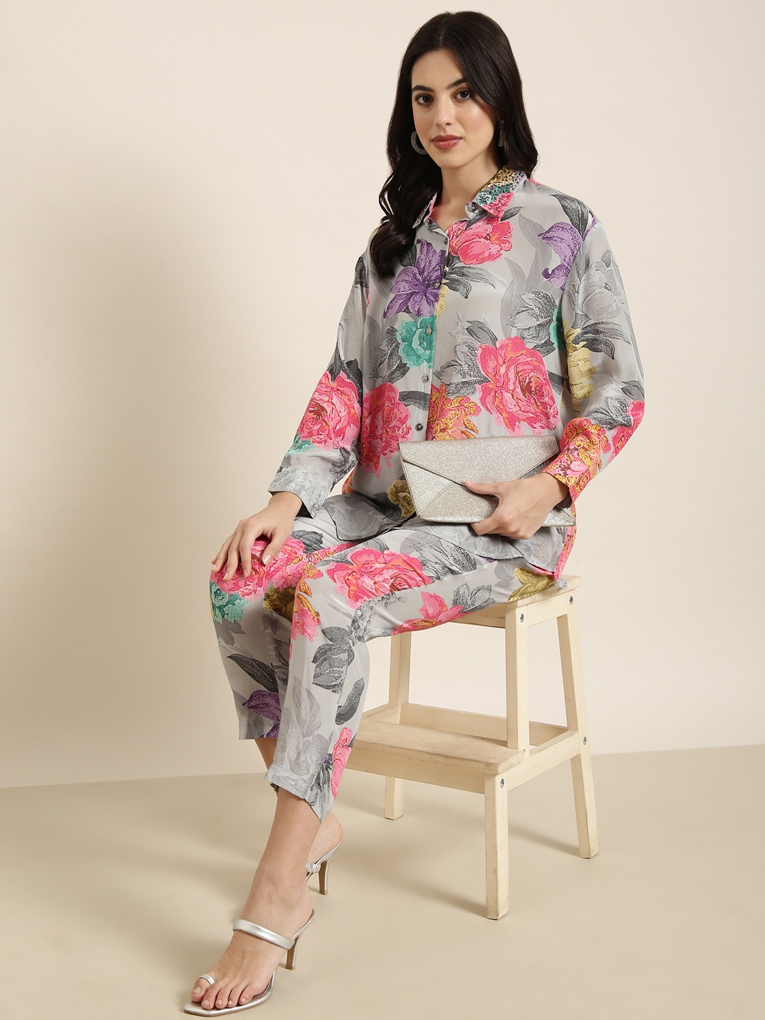 

SHOWOFF Floral Printed Long Sleeves Oversized Shirt With Trouser, Grey