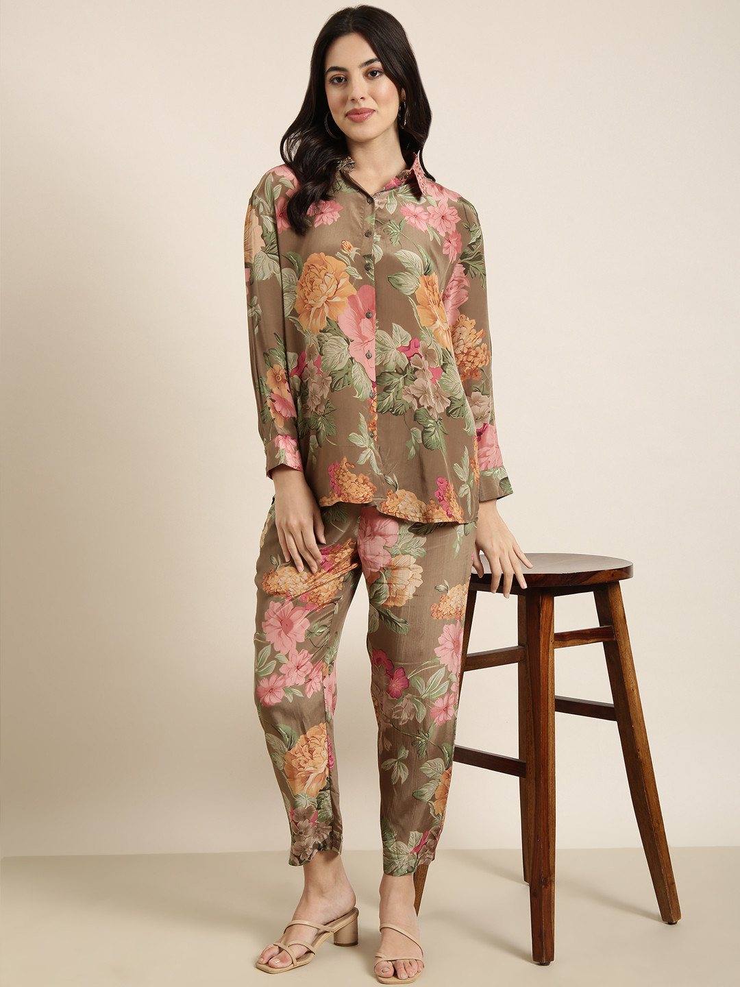 

SHOWOFF Printed Oversized Shirt With Trousers Co-Ords, Green