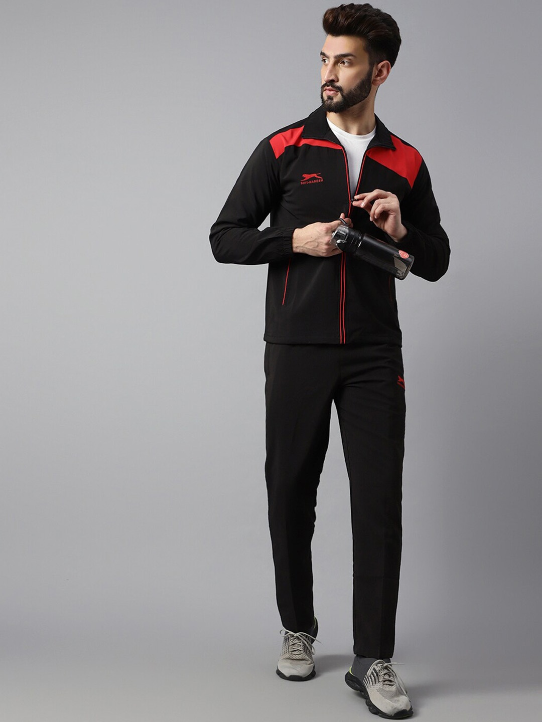 

Shiv Naresh Mock Collar Gym Tracksuit, Black