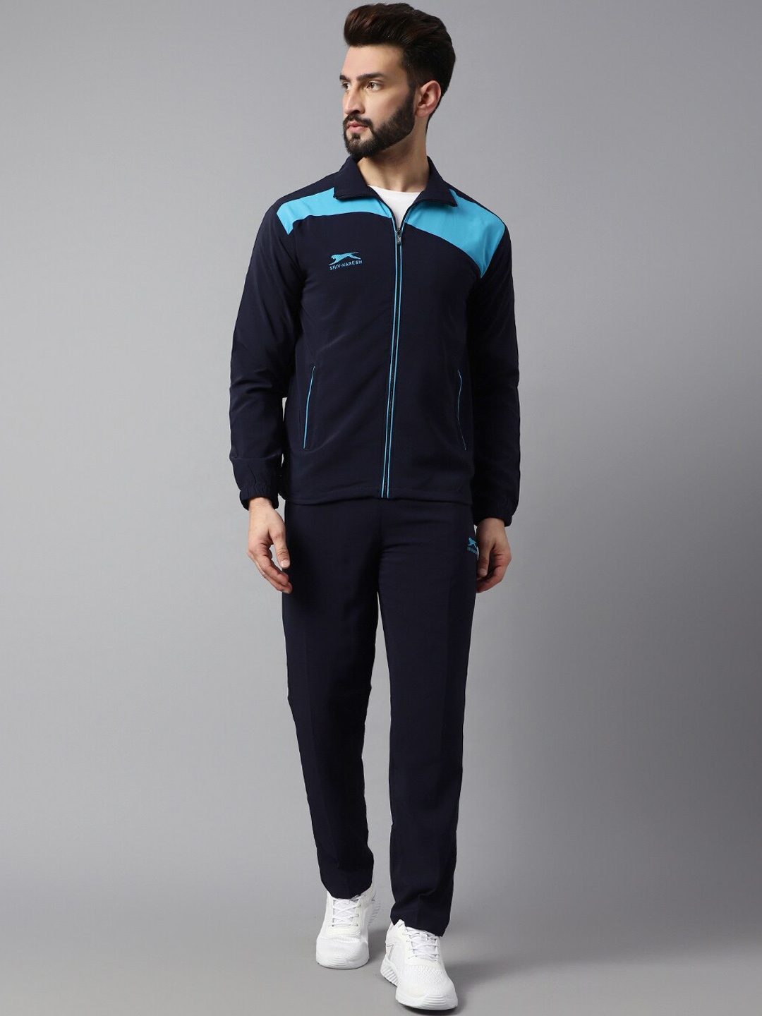 

Shiv Naresh Colourblocked Mock Collar Gym Tracksuit, Navy blue