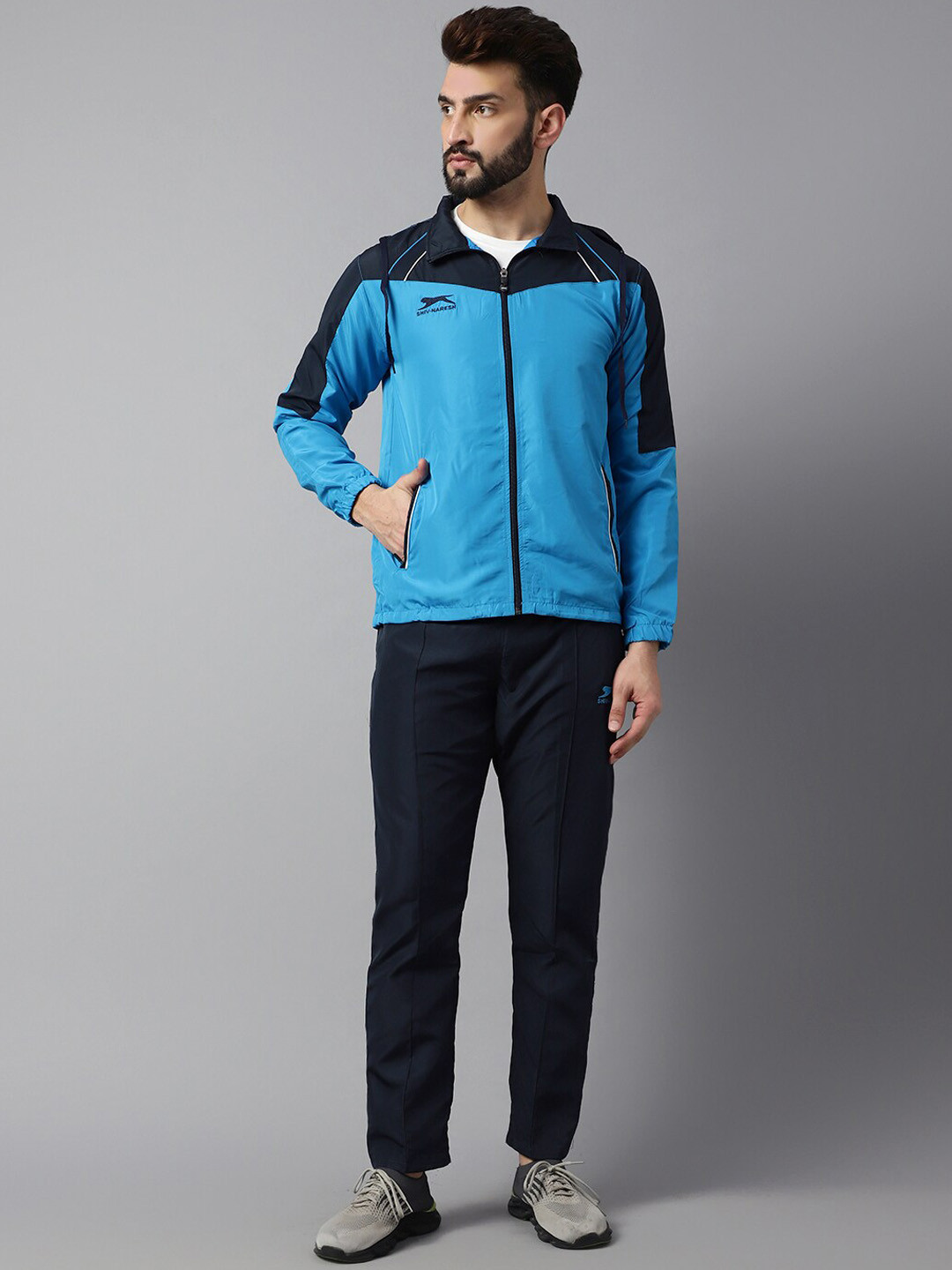 

Shiv Naresh Colourblocked Mock Collar Sports Tracksuit, Blue