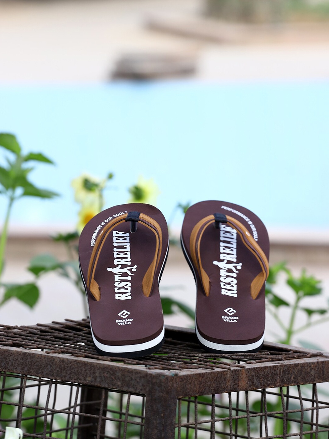 

BRAND VILLA Men Printed Lightweight Rubber Thong Flip-Flops, Brown