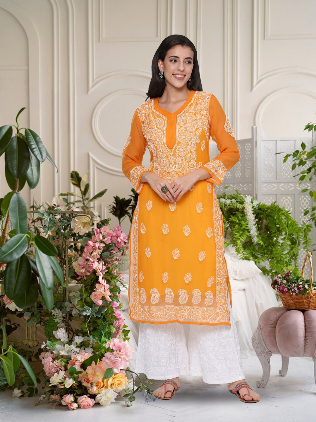 

PARAMOUNT CHIKAN Paisley Embroidered Chikankari Georgette Kurta With Slip, Orange