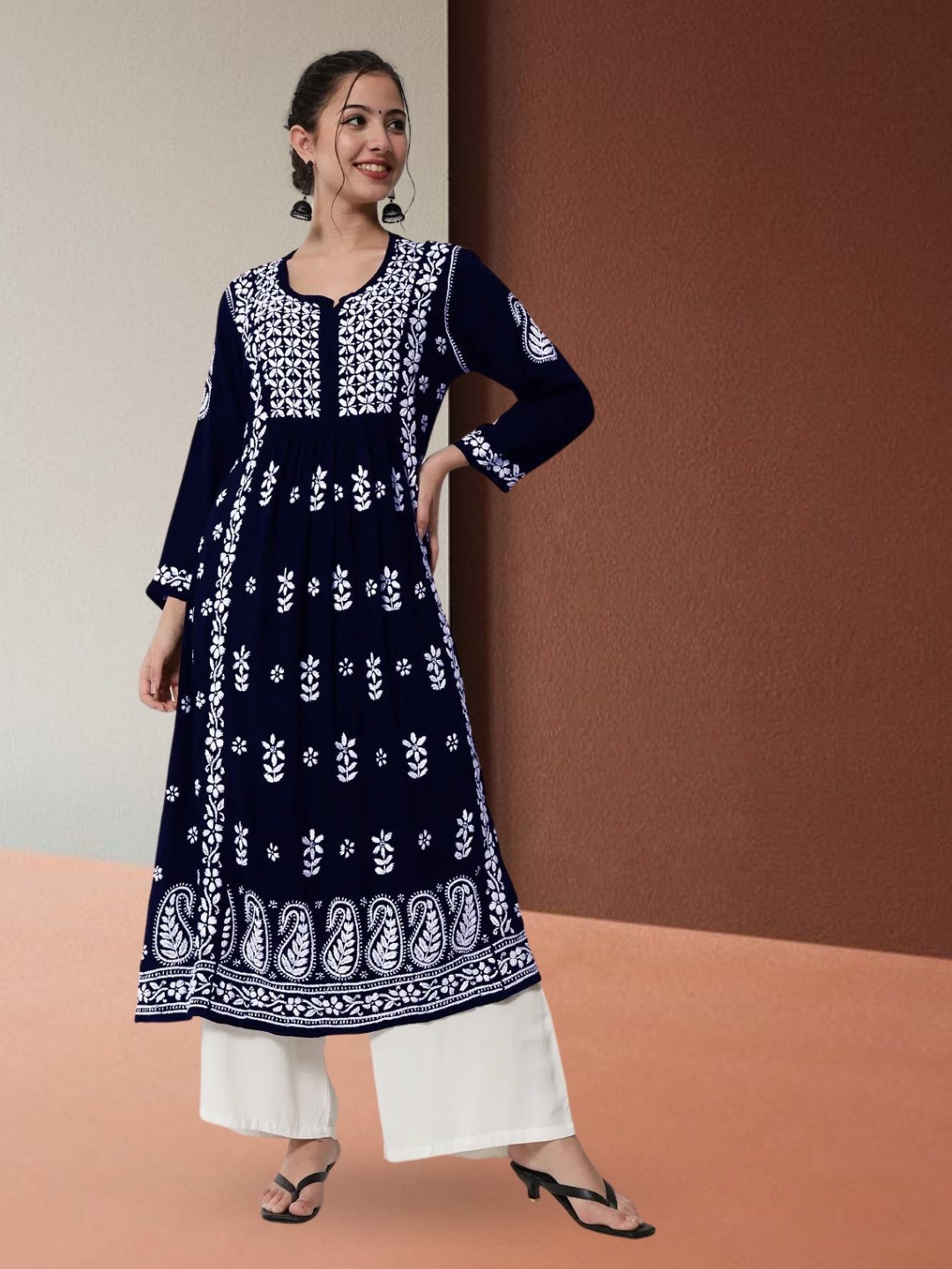 

PARAMOUNT CHIKAN Ethnic Motifs Embroidered Chikankari A Line Kurta, Navy blue