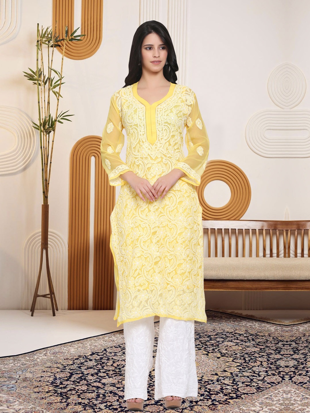 

PARAMOUNT CHIKAN Floral Embroidered Chikankari Georgette Straight Kurta, Yellow