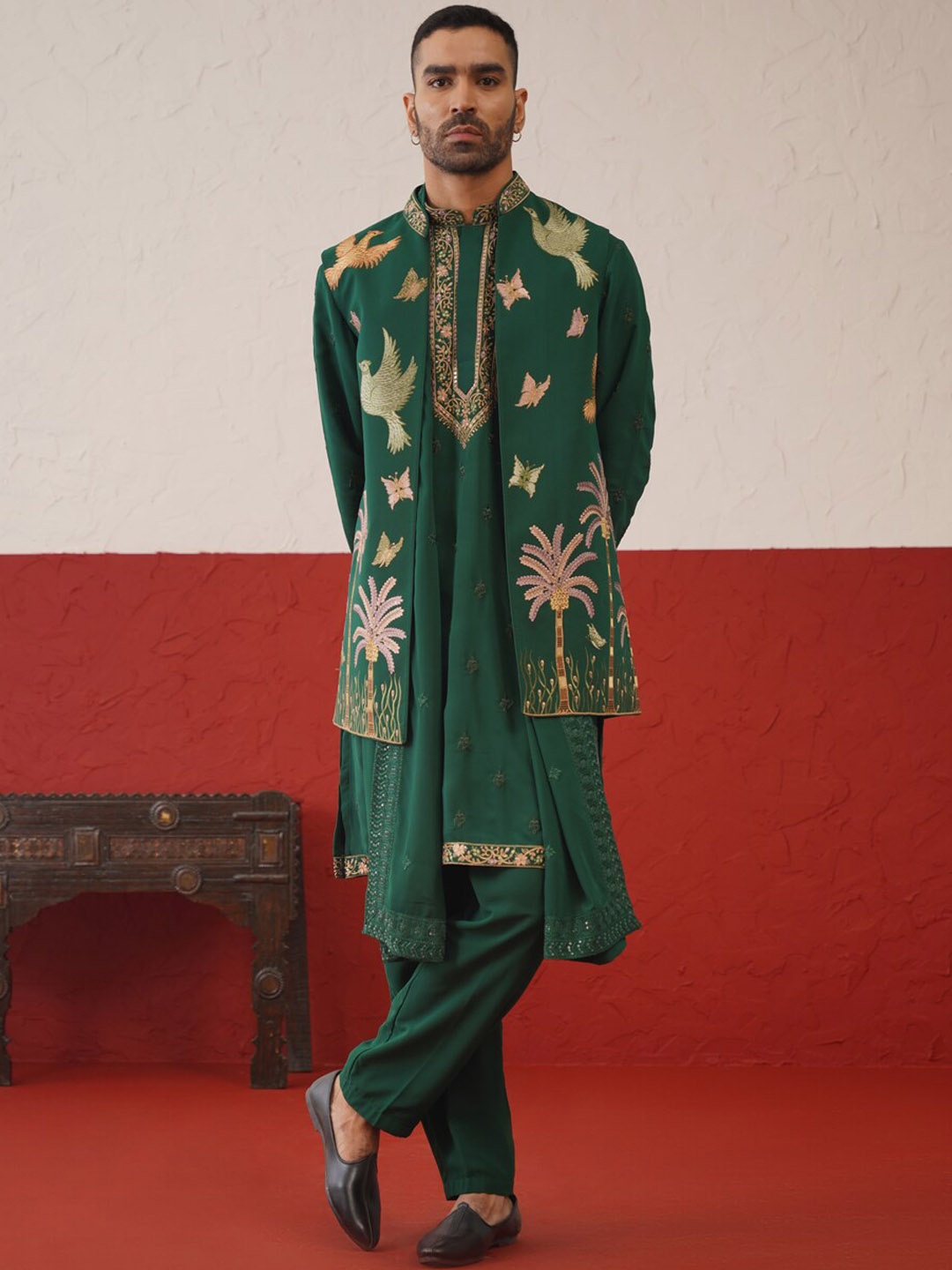 

KALPRAAG Embroidered Regular Sequinned Kurta with Trousers & Dupatta, Green