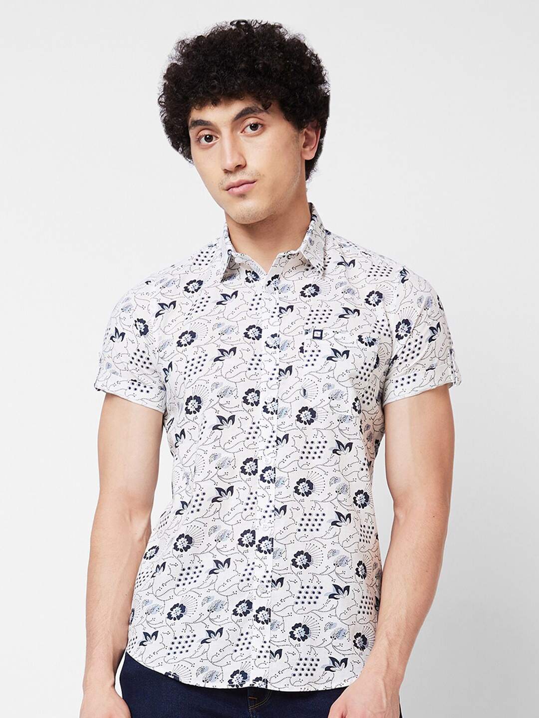 

SPYKAR Spread Collar Short Sleeve Floral Printed Cotton Casual Shirt, White