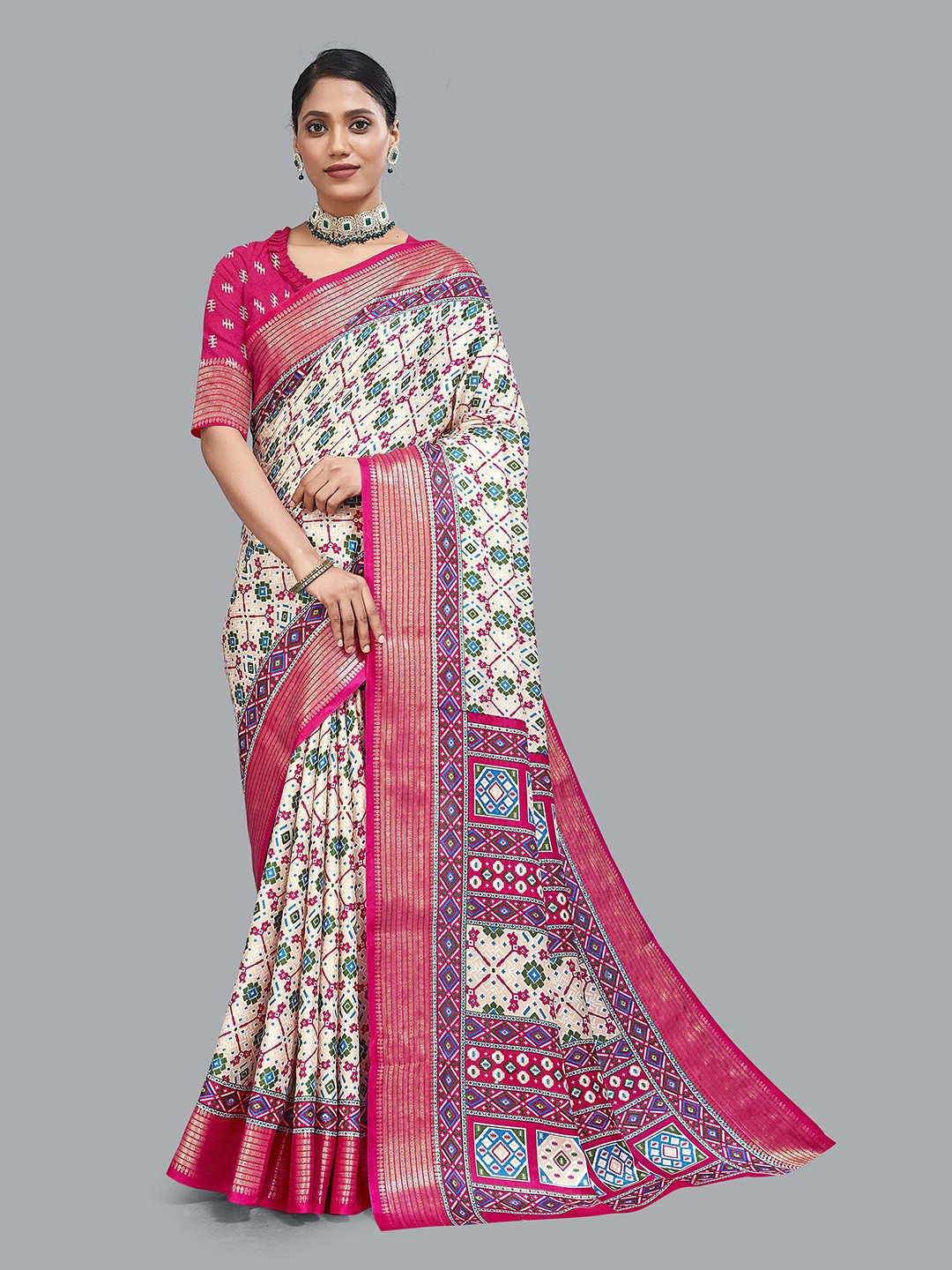 

Lyunica Geometric Printed Zari Pashmina Pochampally Saree, Pink