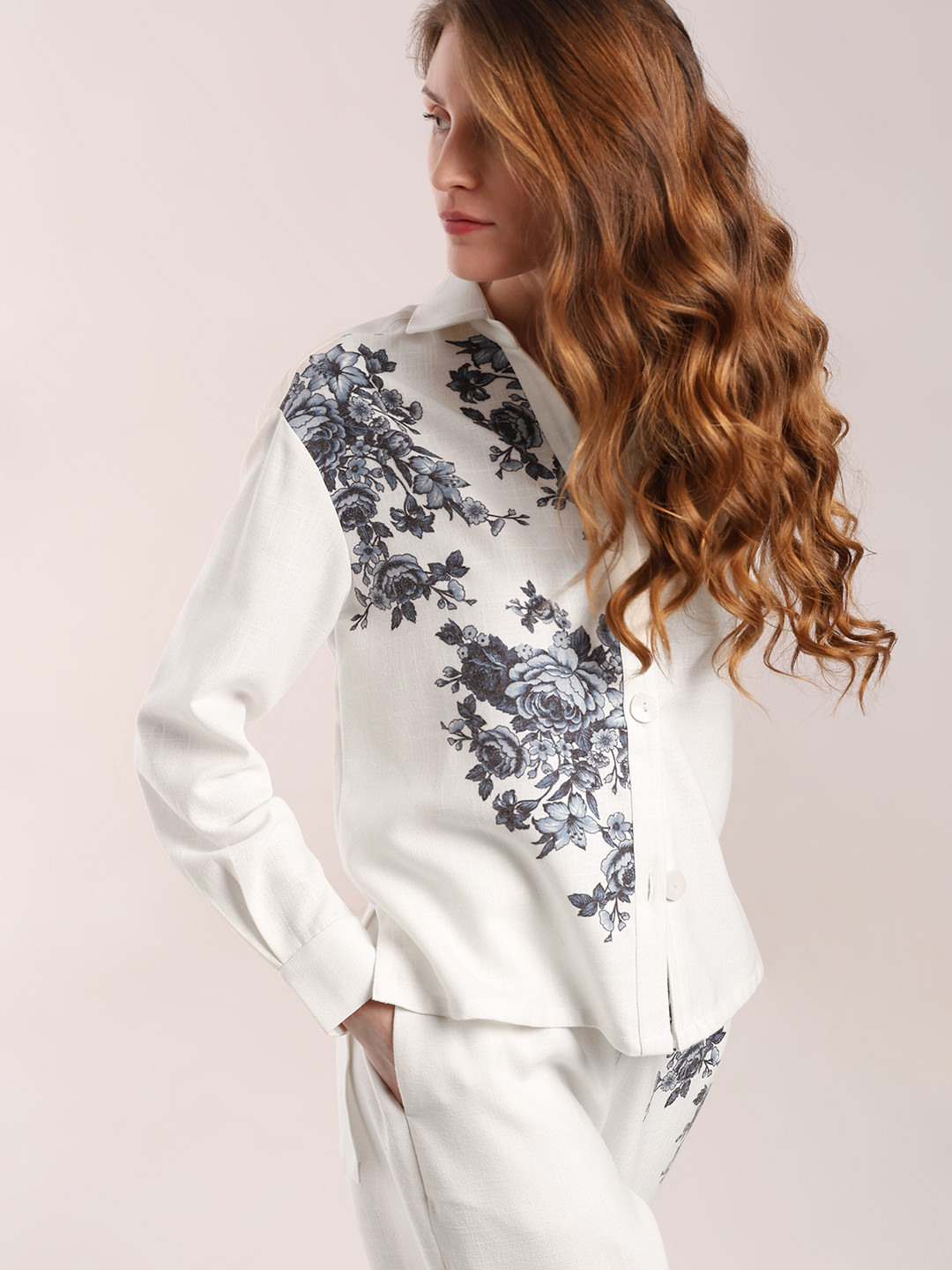 

Vero Moda Women Floral Printed Shirt, White