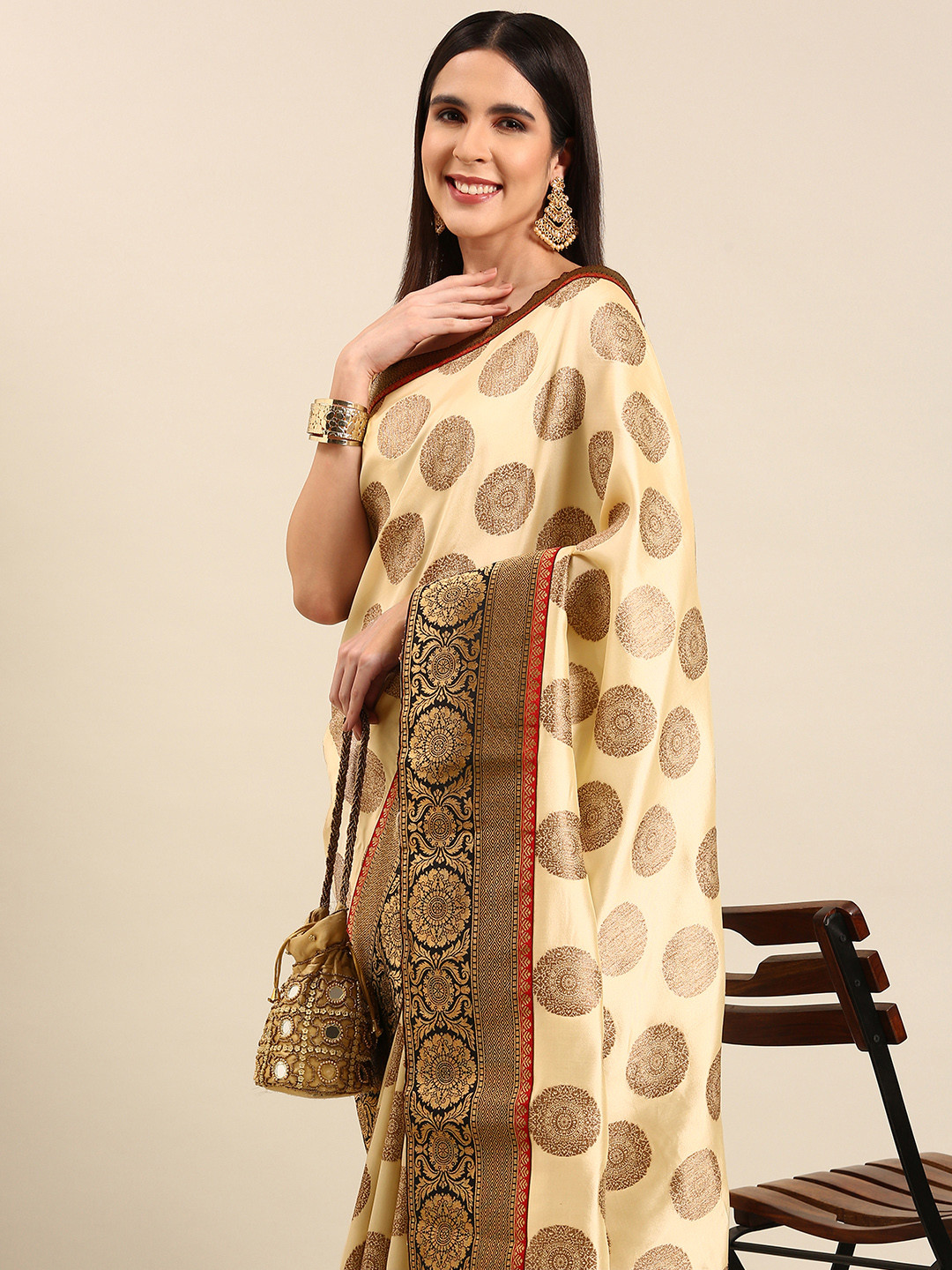 

HERE&NOW Ethnic Motifs Zari Pure Silk Saree, Off white