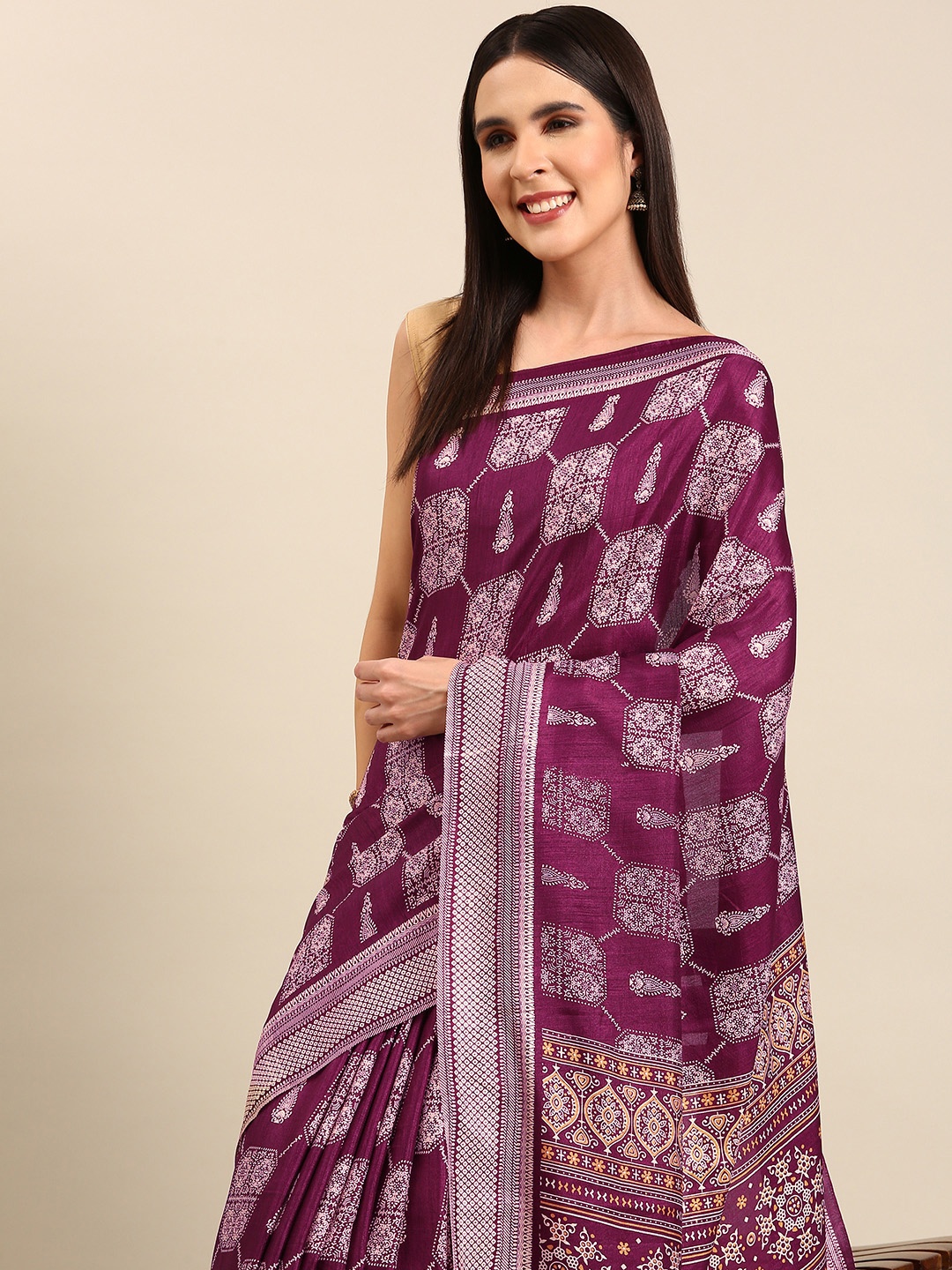 

HERE&NOW Ethnic Motifs Art Silk Saree, Burgundy